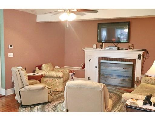 232 Montgomery Road Westfield, MA 01085 - Photo 7 of 27 Gallery Image 7