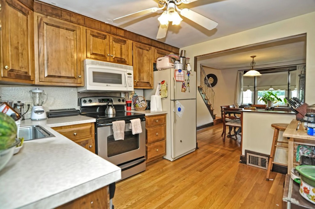 30 Edward Road Watertown, MA 02472 - Photo 9 of 17 Gallery Image 9