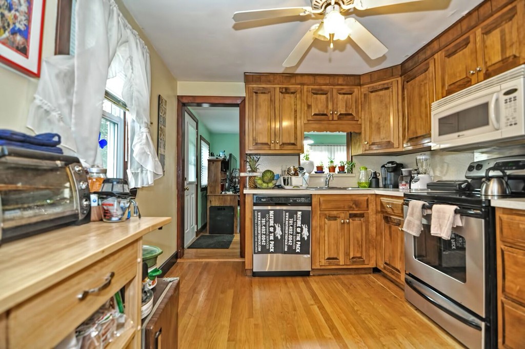 30 Edward Road Watertown, MA 02472 - Photo 10 of 17 Gallery Image 10