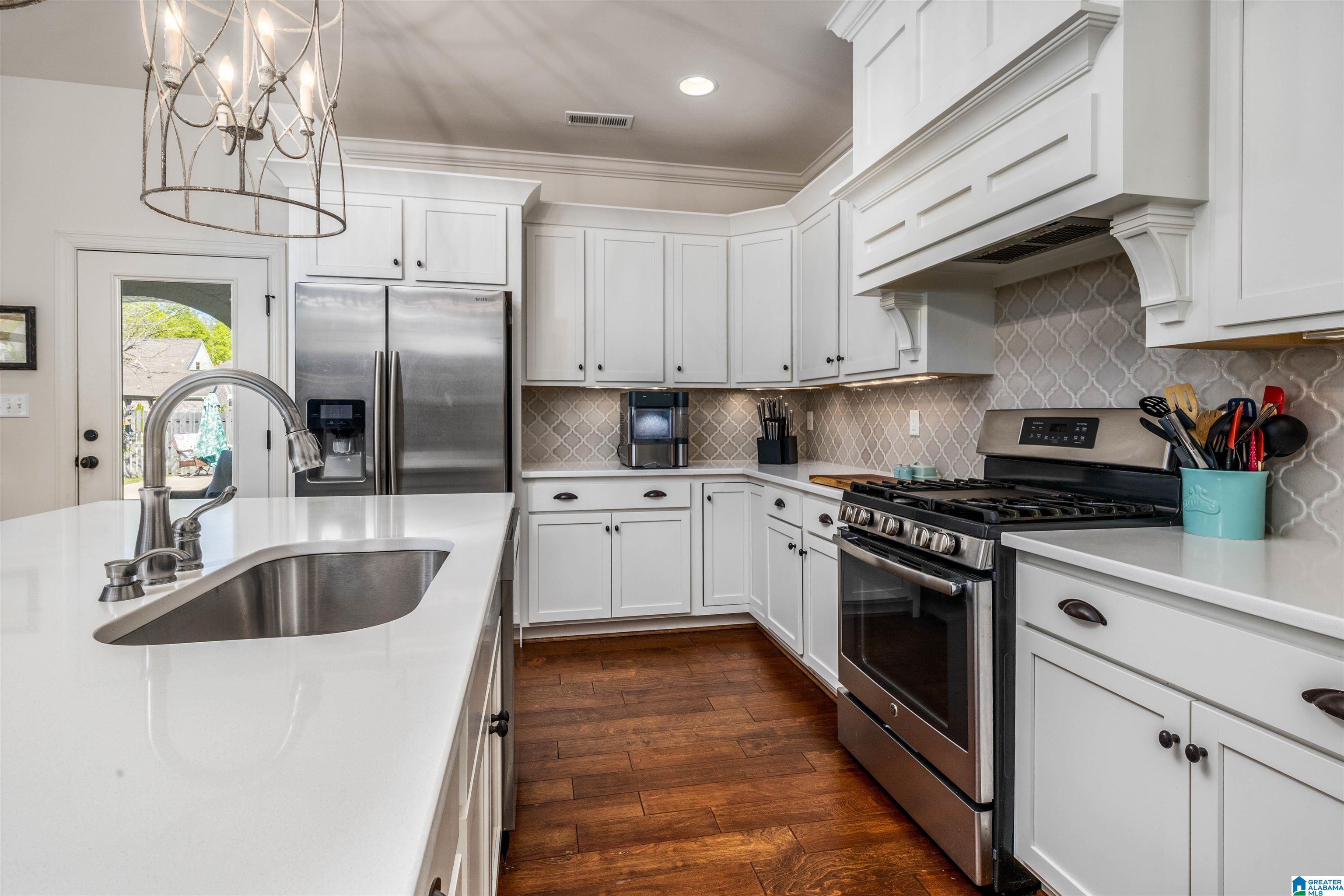 701 Kirkwall Cove Pelham, AL 35124 - Photo 17 of 63