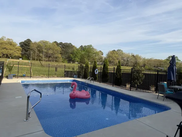 $381,900 | 16 Aurora Circle, Fayetteville, TN 37334