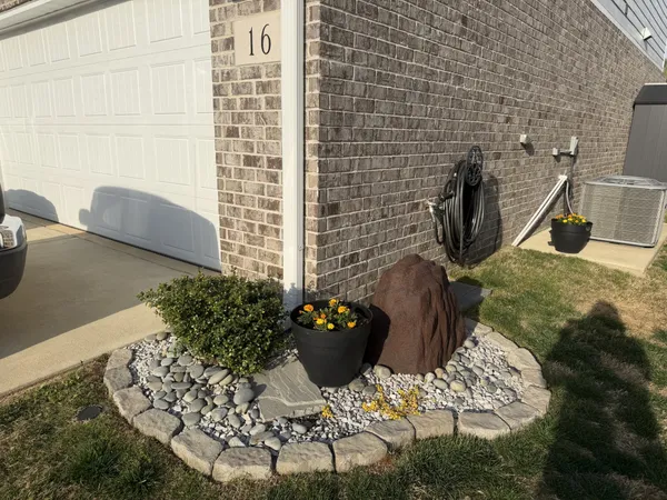 $381,900 | 16 Aurora Circle, Fayetteville, TN 37334