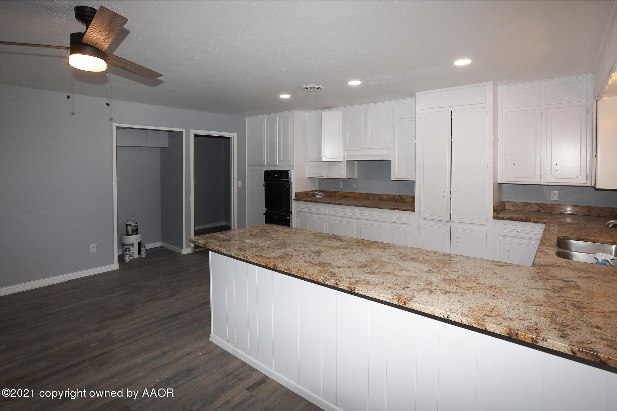 2814 Porter Drive Amarillo, TX 79110 - Photo 6 of 32 Kitchen2