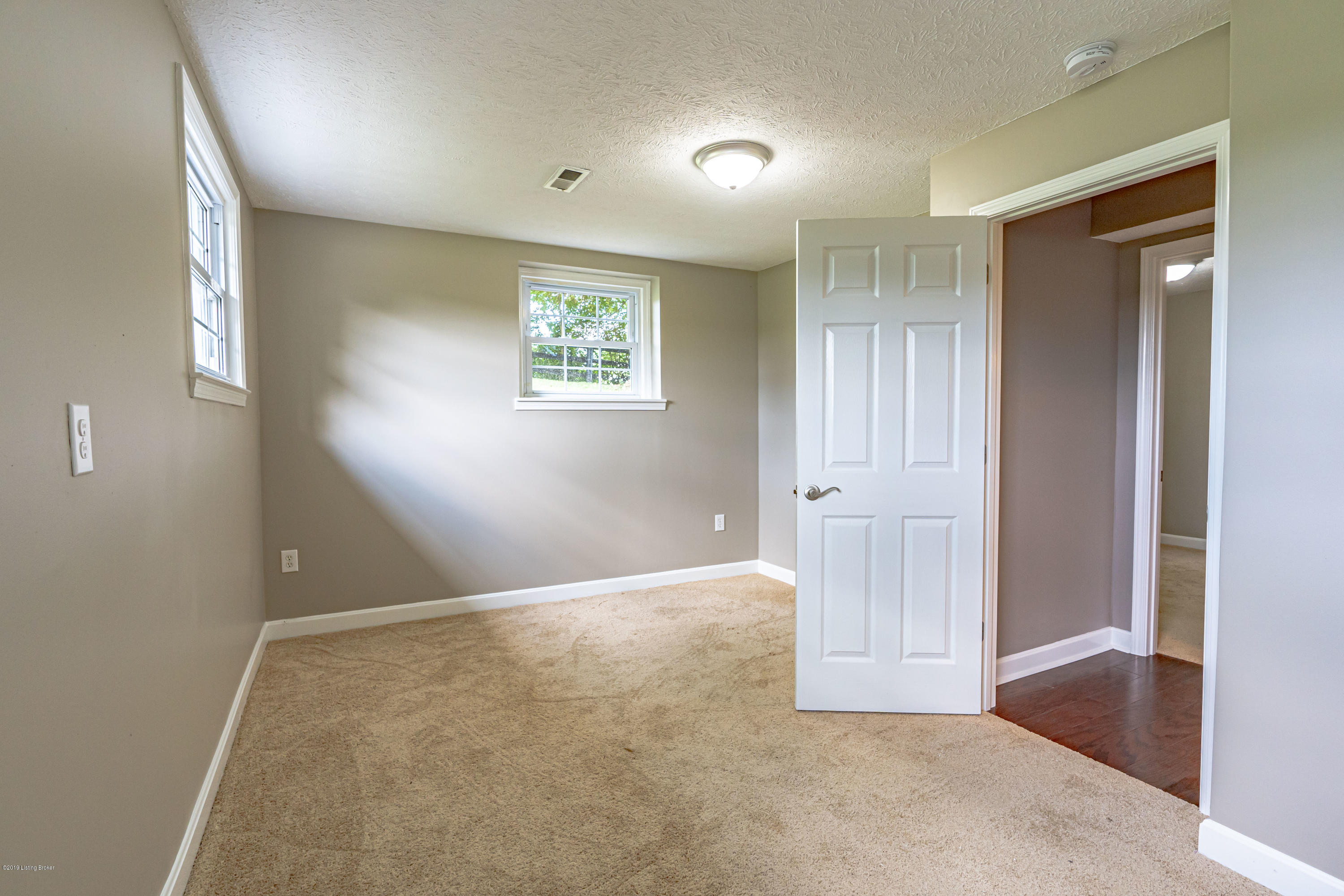7125 Smithfield Road Smithfield, KY 40068 - Photo 42 of 112 Guest Bedroom