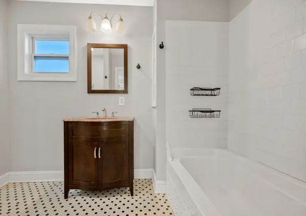 $2,800 | 1506 Lischey Avenue, Nashville, TN 37207
