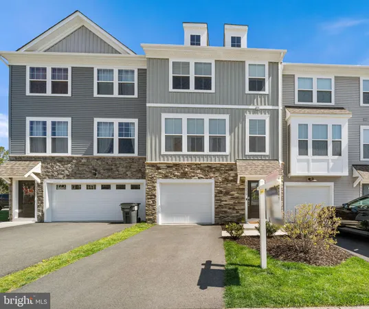 $574,999 | 10539 Waterbury Woods Way, Manassas, VA 20112