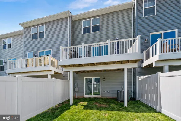 $574,999 | 10539 Waterbury Woods Way, Manassas, VA 20112