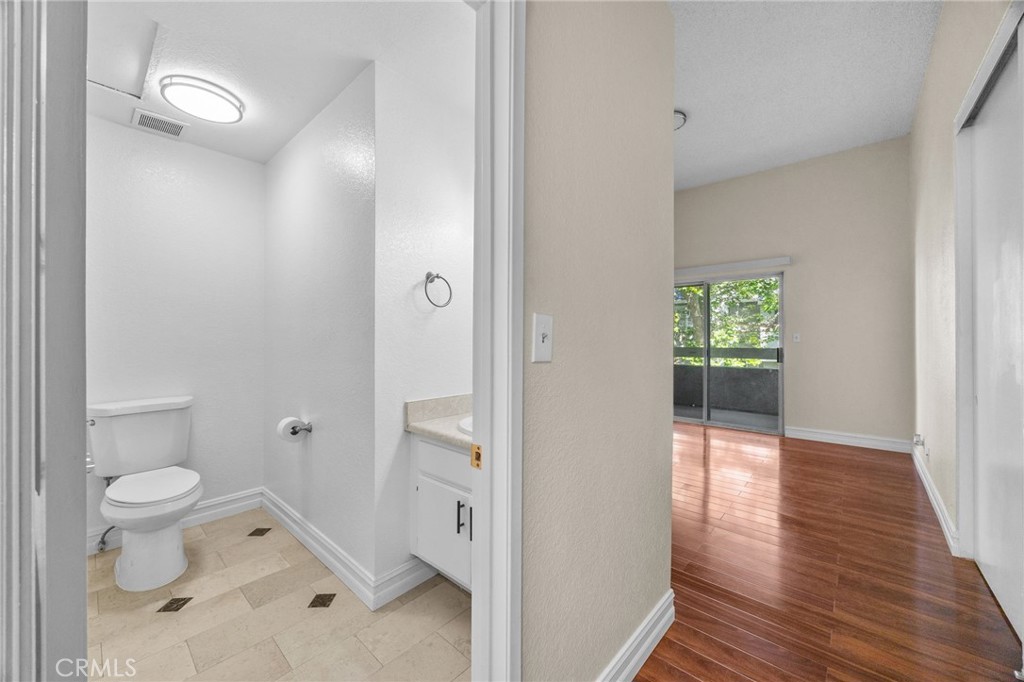174 West Walnut Avenue, Unit B Rialto, CA 92376 - Photo 20 of 25