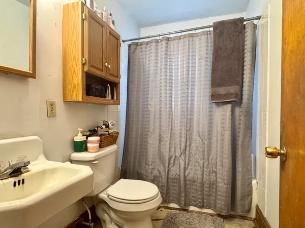 $229,900 | 206 East Bank Street, Bridgewater, VA 22812