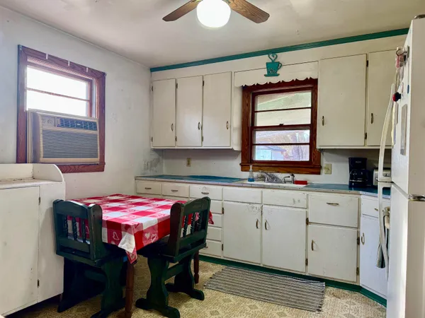 $229,900 | 206 East Bank Street, Bridgewater, VA 22812