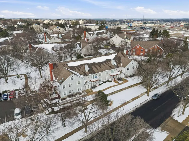 $237,500 | 802 Kottke Drive, Unit 8, Madison, WI 53719