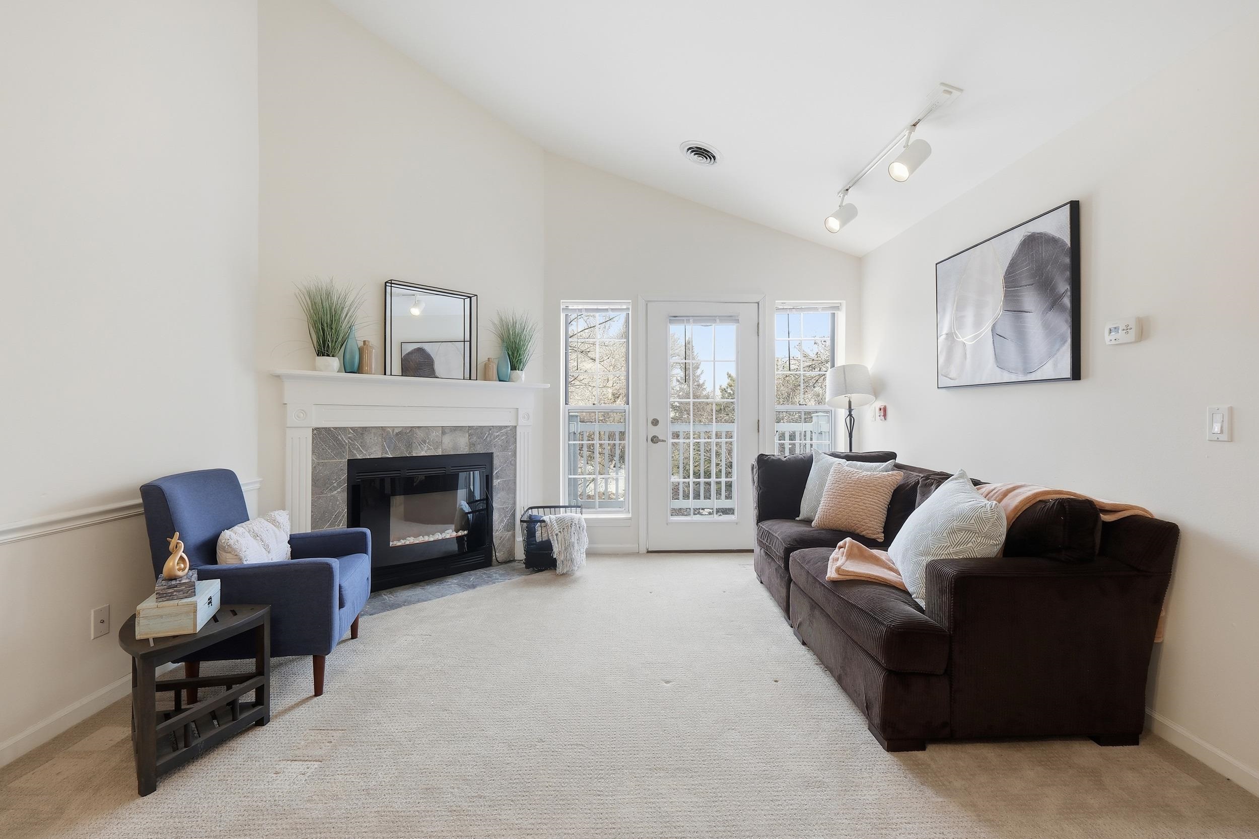 802 Kottke Drive, Unit 8 Madison, WI 53719 - Photo 4 of 46