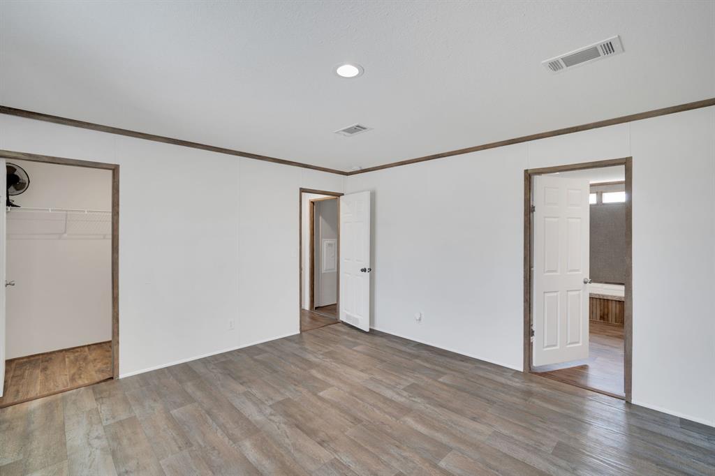 121 Geronimo Street Ferris, TX 75125 - Photo 16 of 34