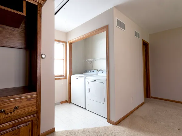 $258,000 | 420 East Benton Street, Morris, IL 60450