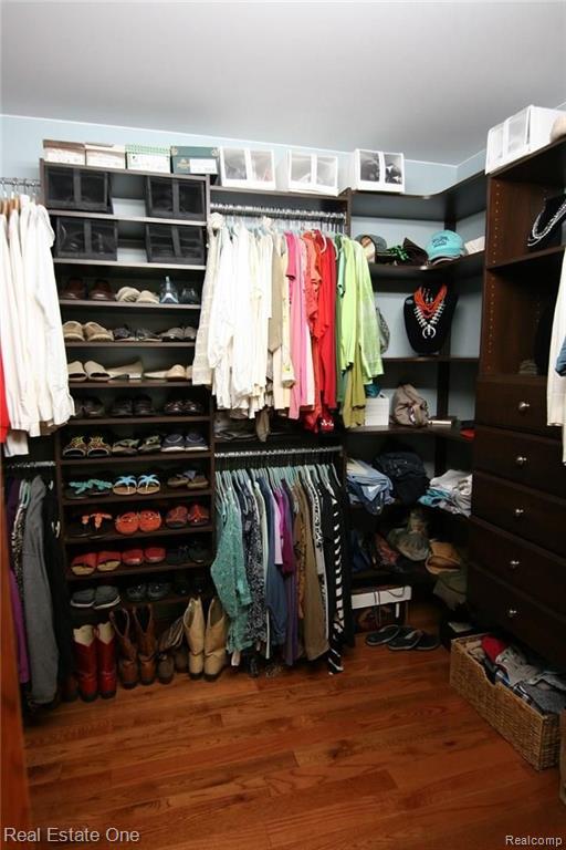 2216 Rochelle Park Drive Rochester Hills, MI 48309 - Photo 25 of 34