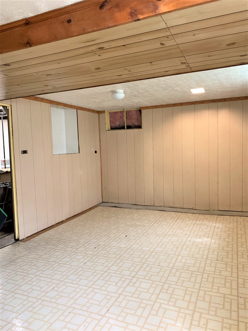 1306 Olive Road Homewood, IL 60430 - Photo 13 of 18