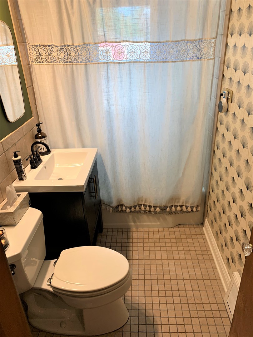 1306 Olive Road Homewood, IL 60430 - Photo 8 of 18