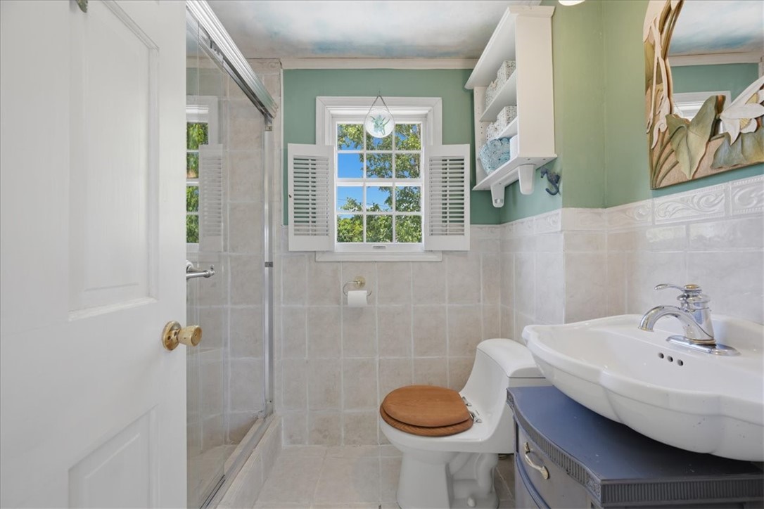 10 Island View Court Westerly, RI 02891 - Photo 24 of 37
