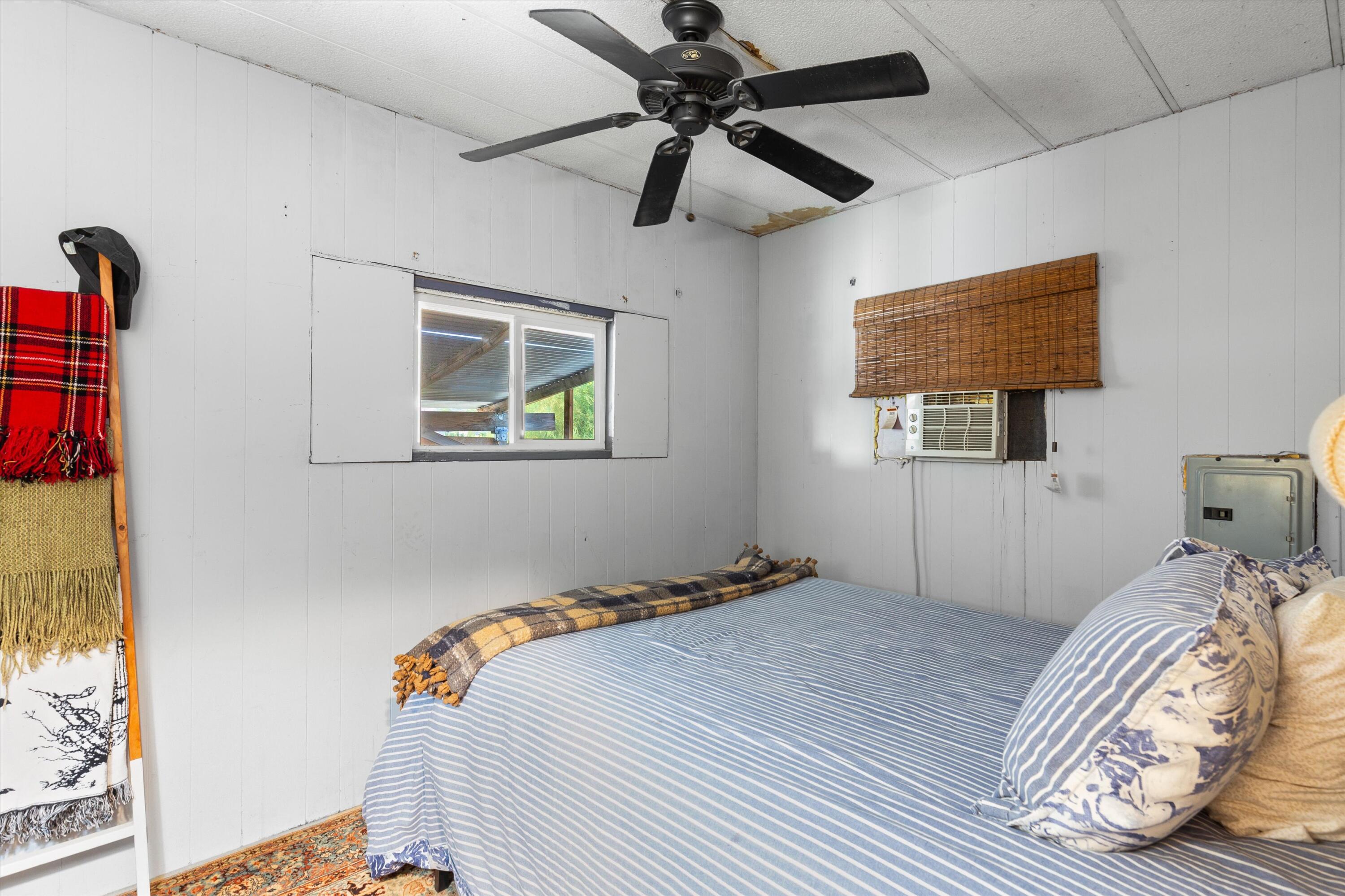 36990 Dune Palms Road Indio, CA 92203 - Photo 7 of 30 a bedroom with a bed and a window