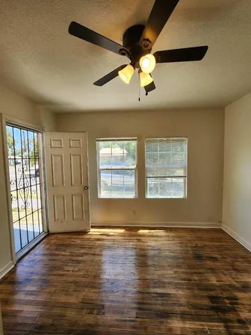 $649,950 | 5288 North Piedra Road, Sanger, CA 93657