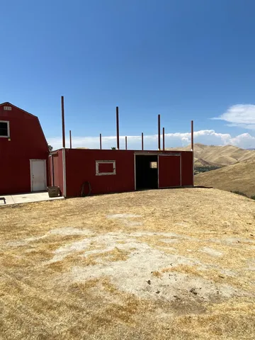 $649,950 | 5288 North Piedra Road, Sanger, CA 93657