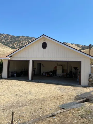 $649,950 | 5288 North Piedra Road, Sanger, CA 93657
