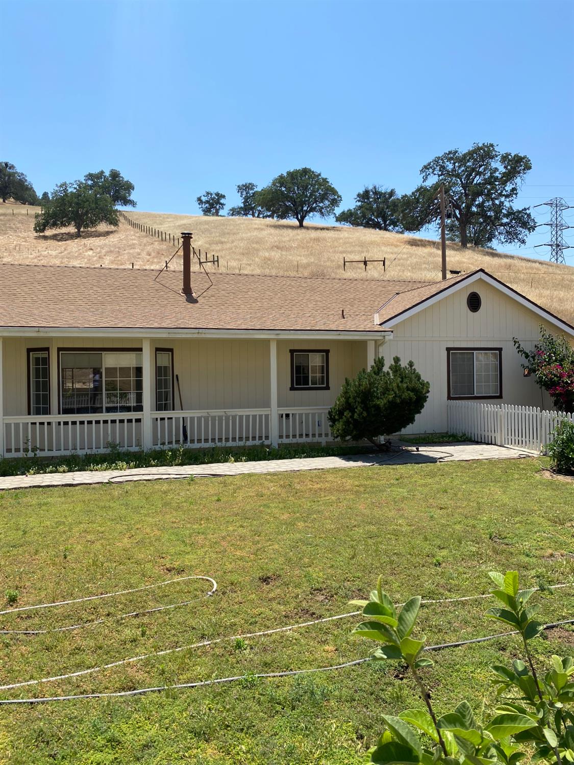 5288 North Piedra Road Sanger, CA 93657 - Photo 4 of 32 Gallery Image 4