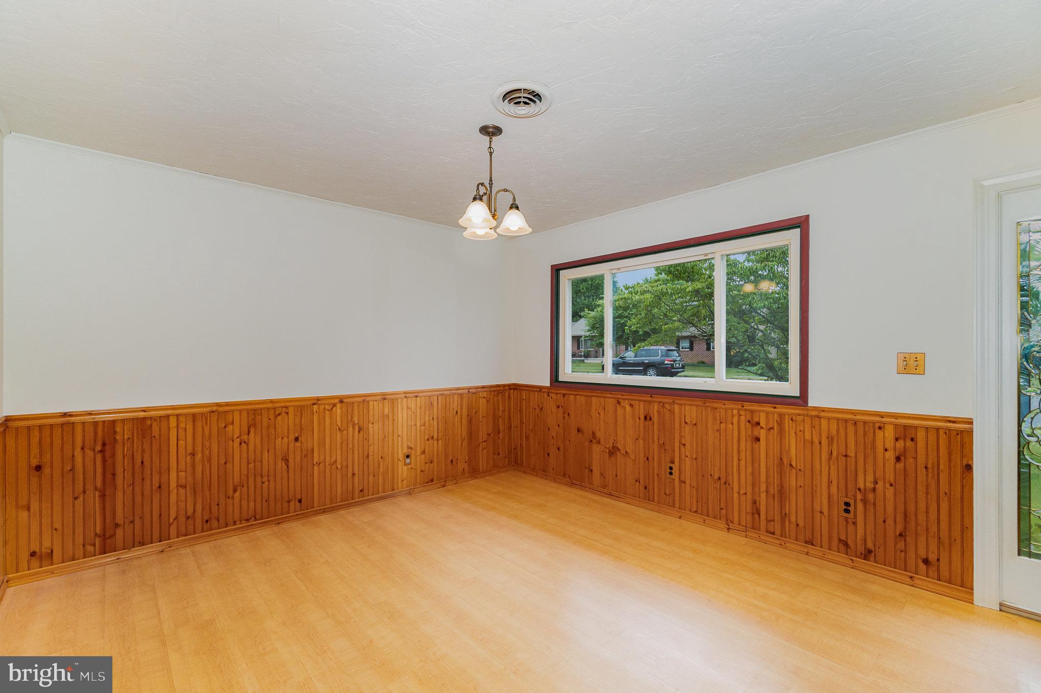 500 Diller Road Hanover, PA 17331 - Photo 4 of 22 Gallery Image 4