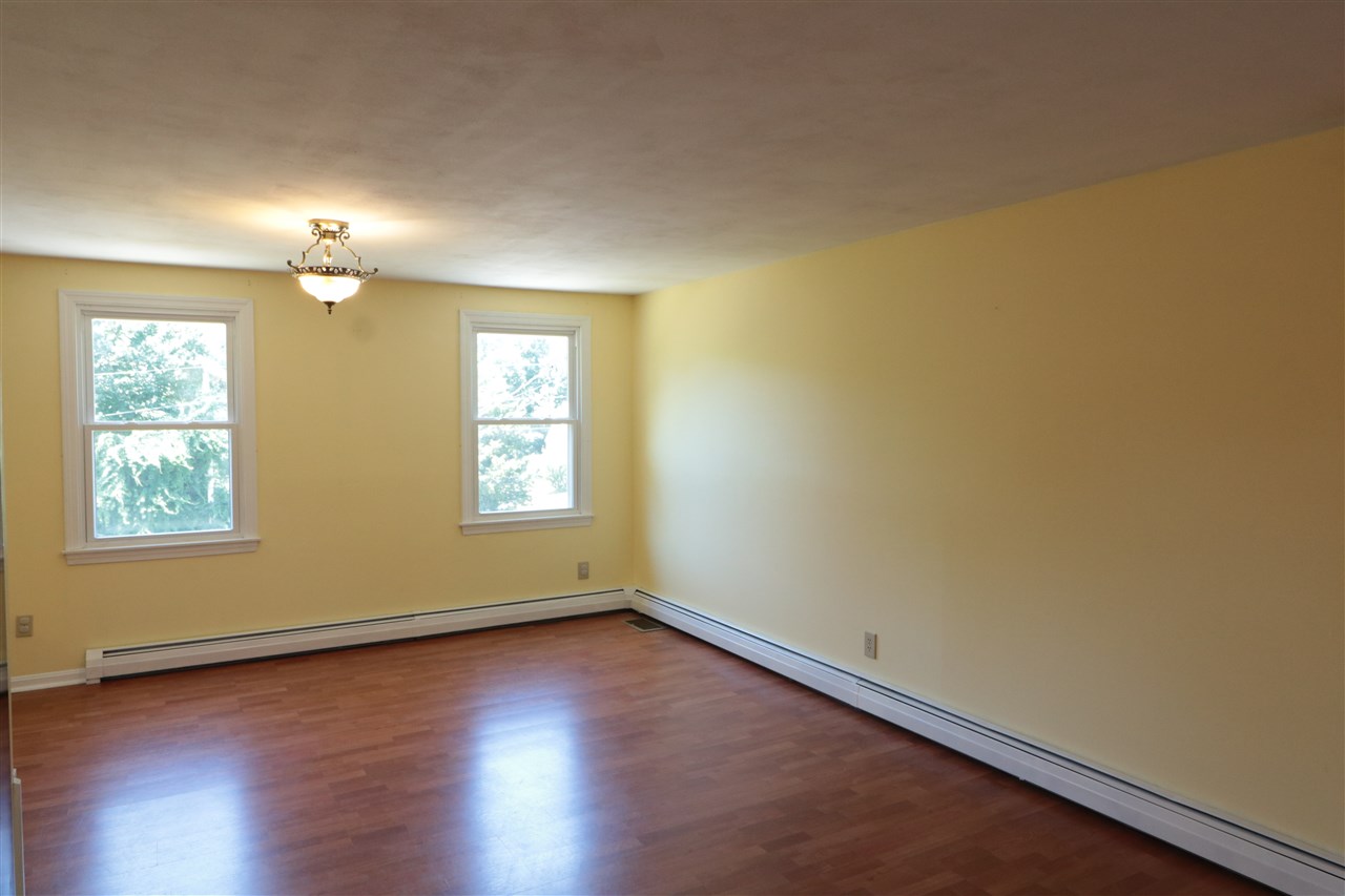 20 Holmgren Road Stratham, NH 03885 - Photo 11 of 30