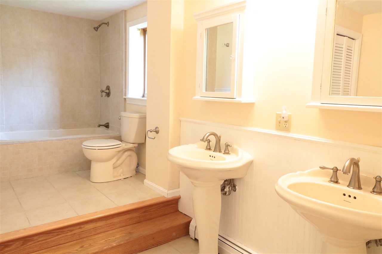 20 Holmgren Road Stratham, NH 03885 - Photo 18 of 30