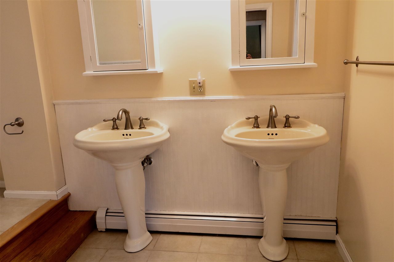 20 Holmgren Road Stratham, NH 03885 - Photo 19 of 30