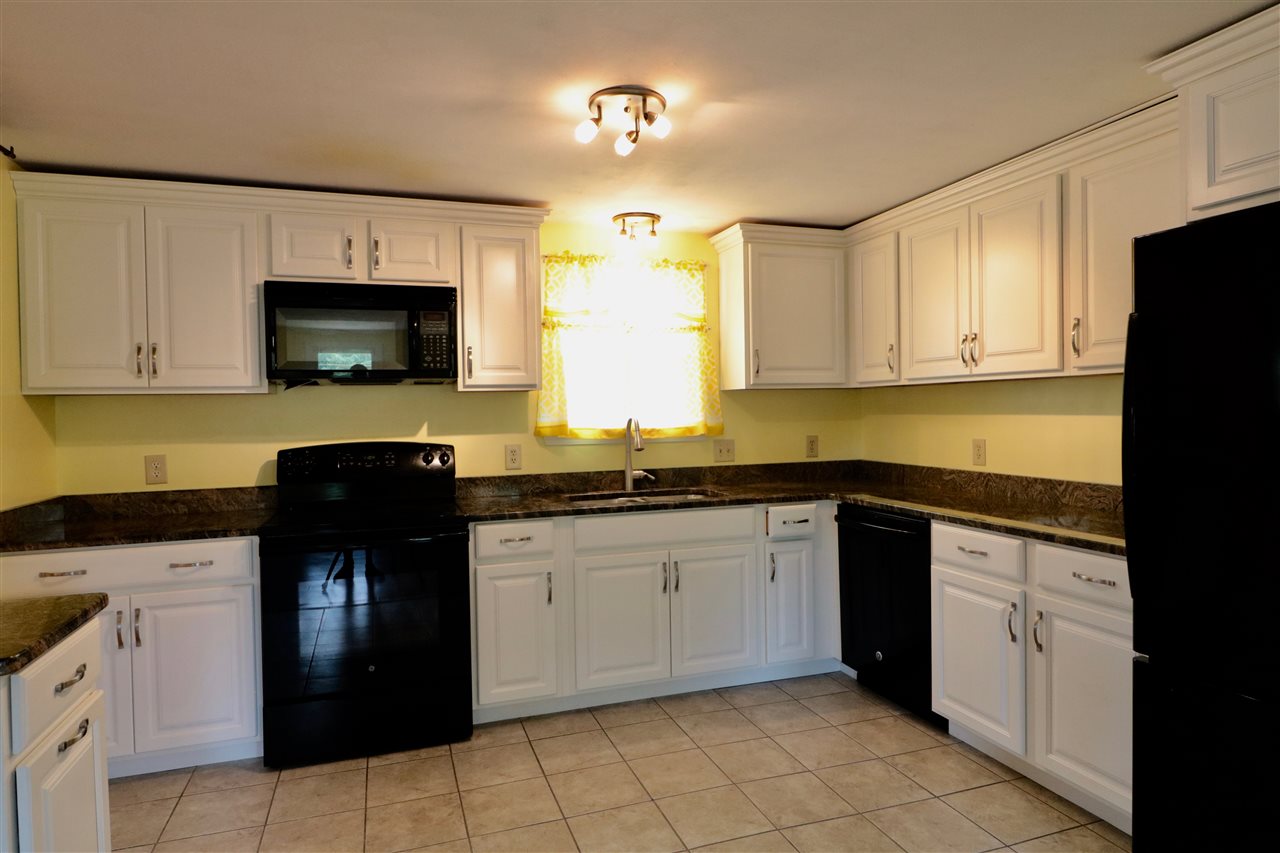 20 Holmgren Road Stratham, NH 03885 - Photo 8 of 30