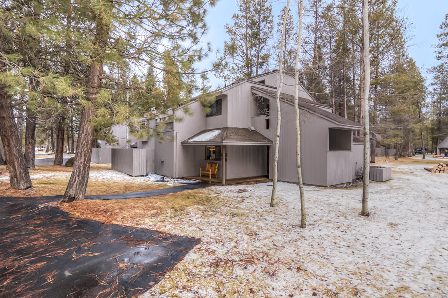 57220 Island Road, Unit 20 Sunriver, OR 97707 - Photo 12 of 20 Island Rd 57220 Unit 20 (32 of 38)