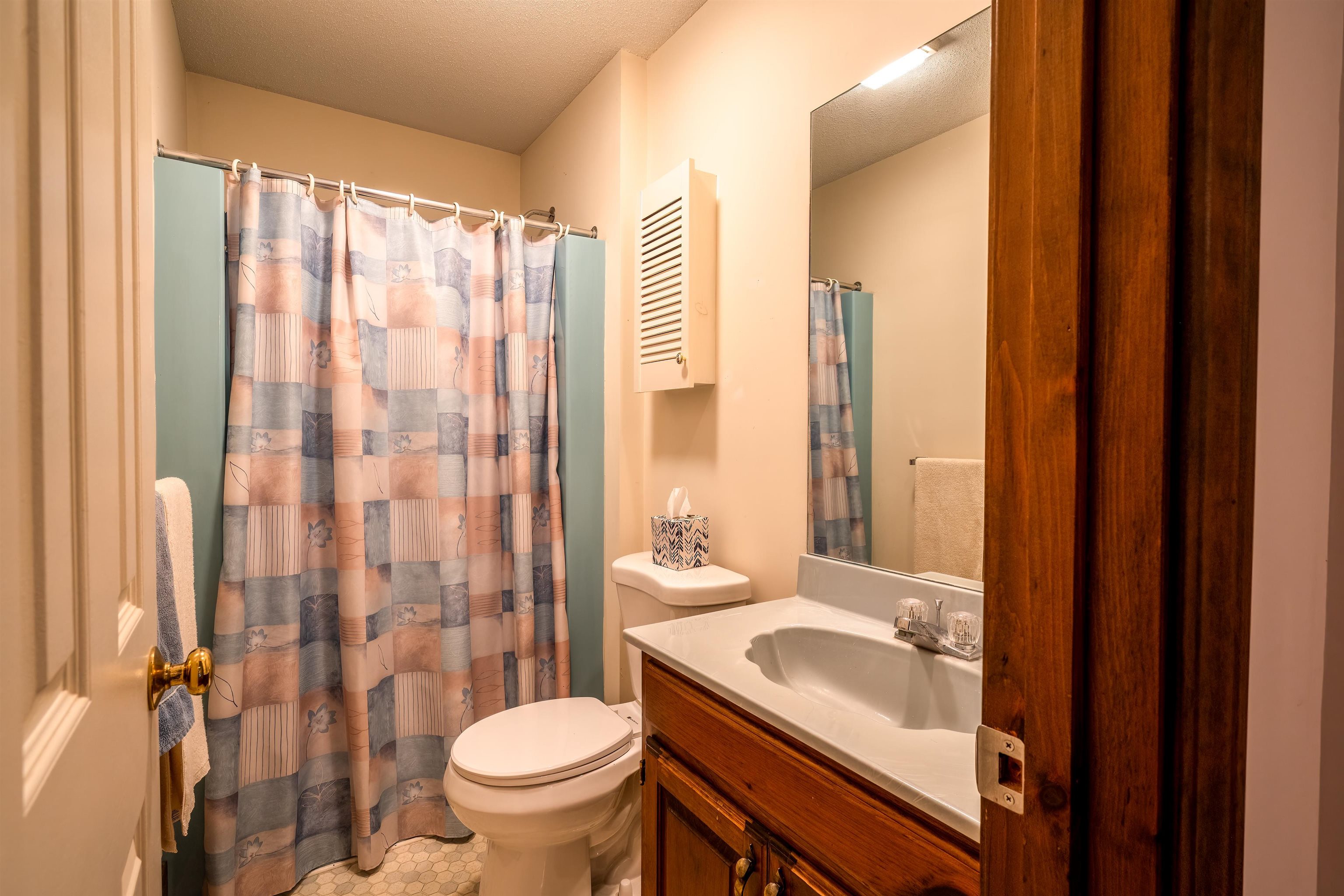 512 Marsh Family Road Hartford, VT 05059 - Photo 11 of 29 Gallery Image 11