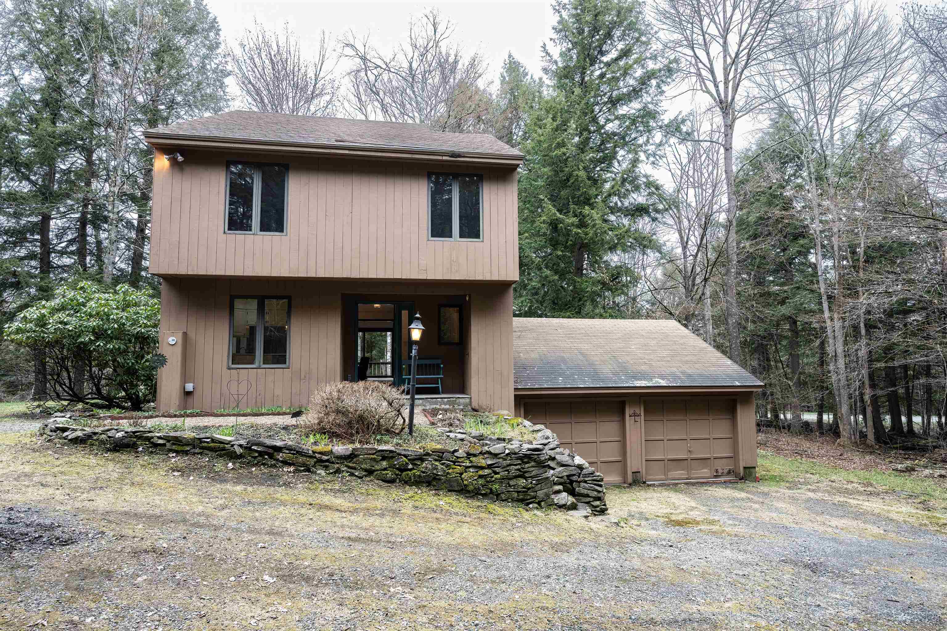 512 Marsh Family Road Hartford, VT 05059 - Photo 2 of 29 Gallery Image 2