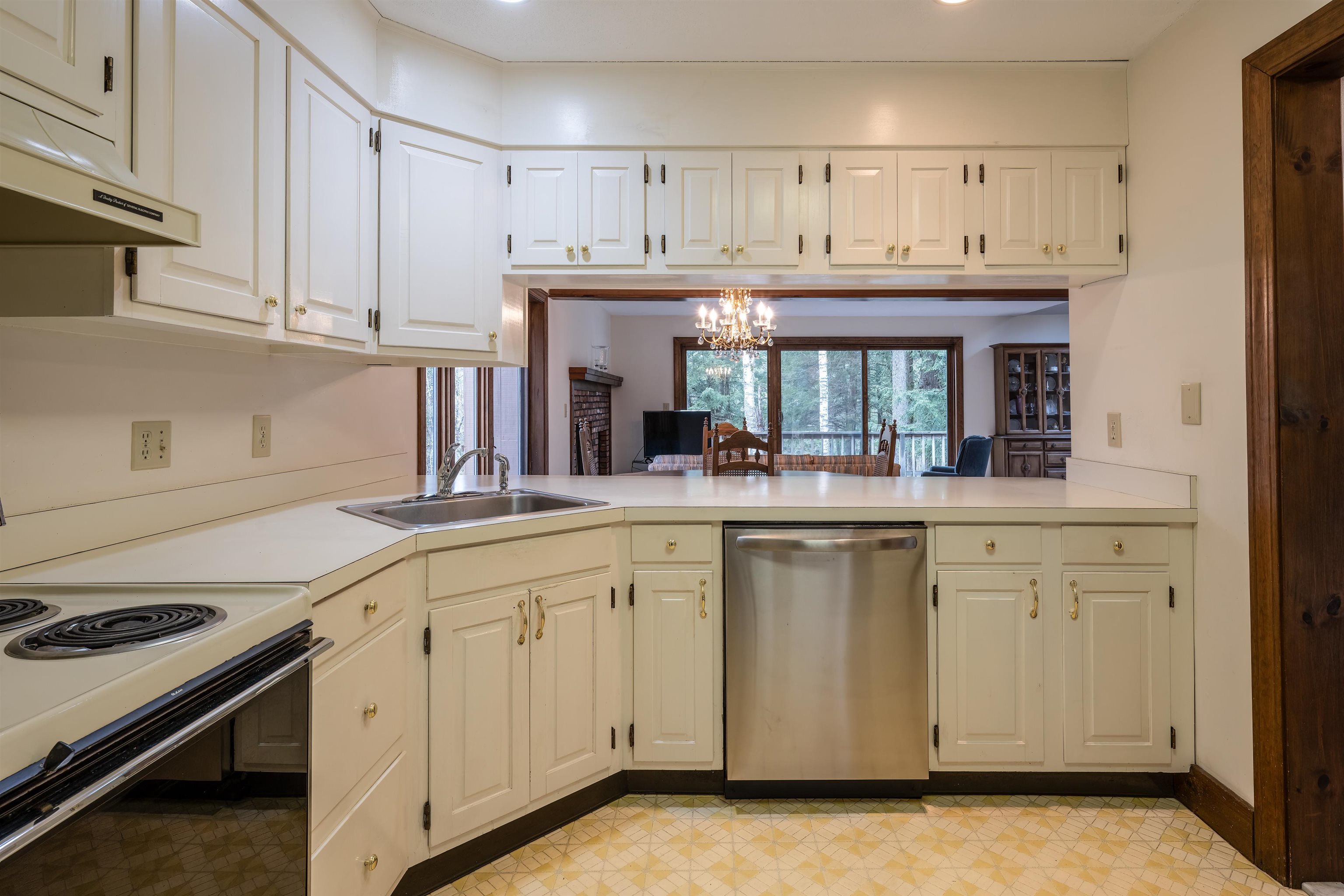 512 Marsh Family Road Hartford, VT 05059 - Photo 23 of 29 Gallery Image 23