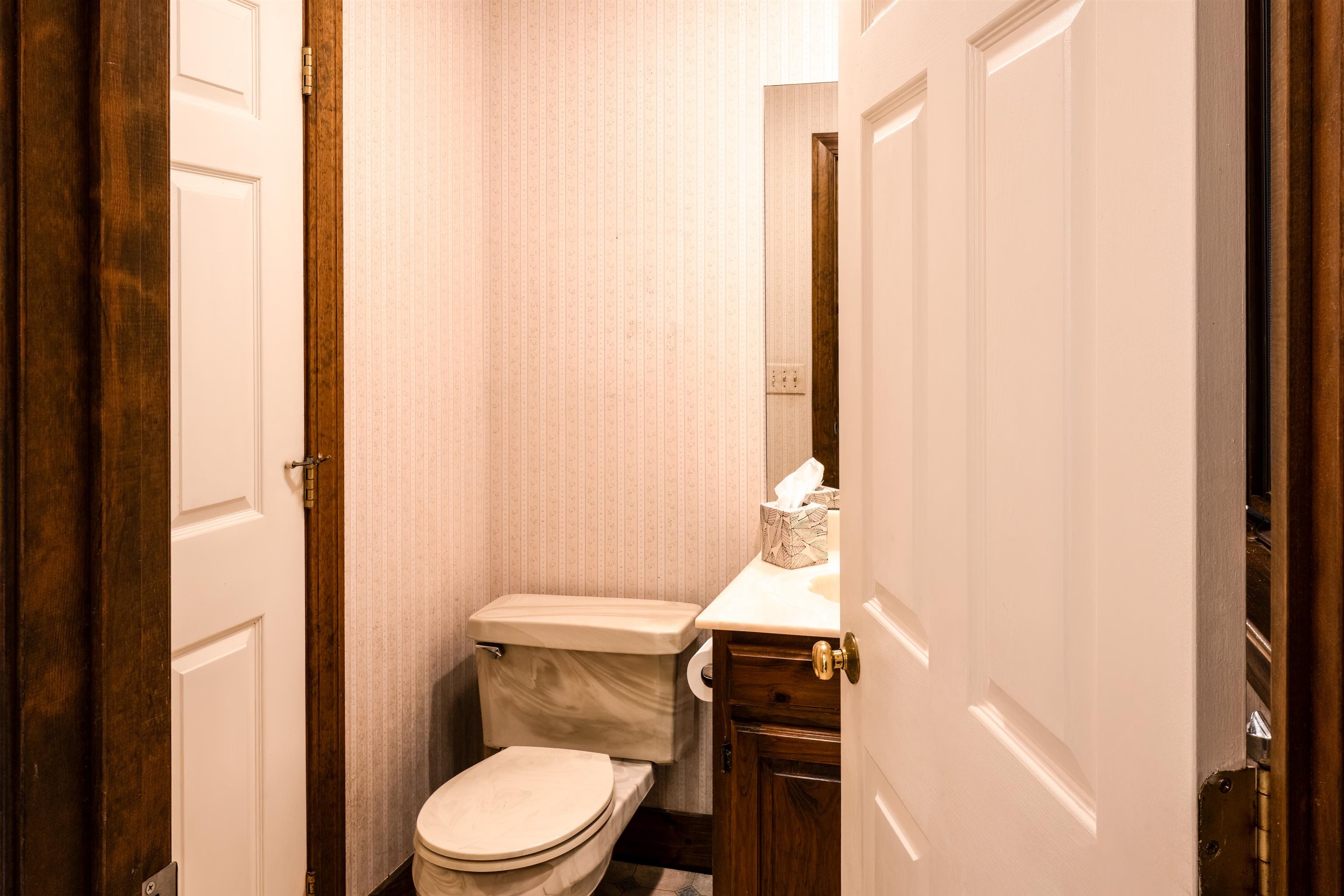 512 Marsh Family Road Hartford, VT 05059 - Photo 4 of 29 Gallery Image 4
