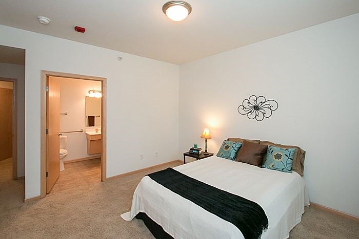 1092 Walnut Avenue, Unit 111 Riverside, IA 52327 - Photo 12 of 25 Gallery Image 12