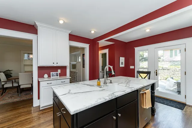 $575,000 | 811 6th Street Southwest, Rochester, MN 55902