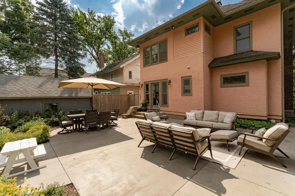 $550,000 | 811 6th Street Southwest, Rochester, MN 55902