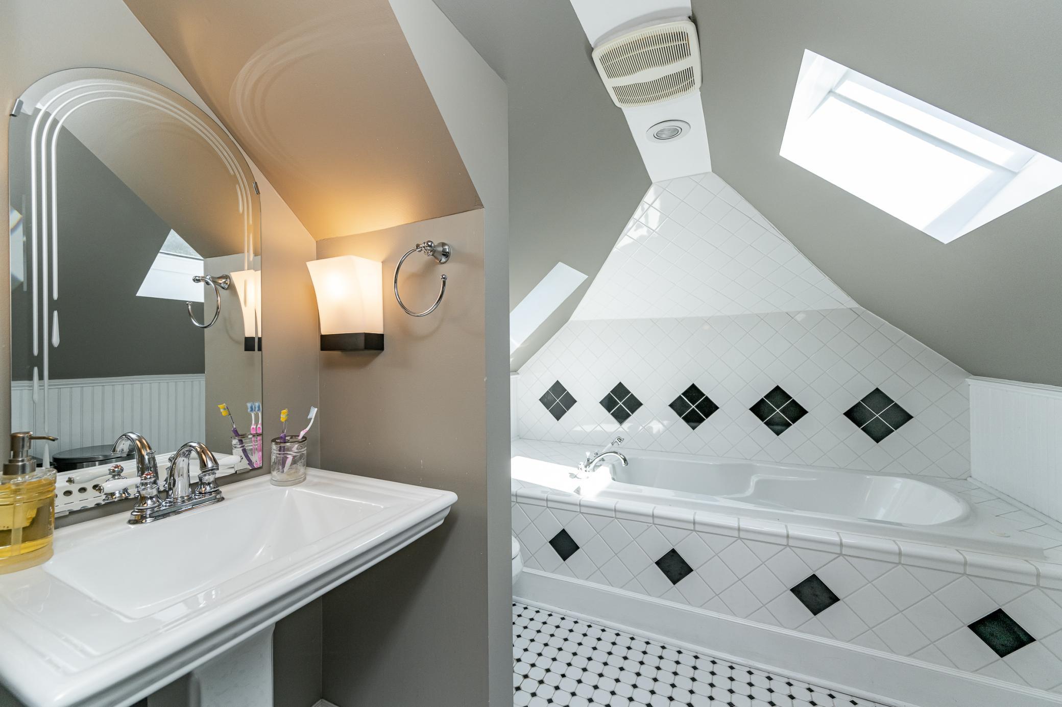 811 6th Street Southwest Rochester, MN 55902 - Photo 32 of 46