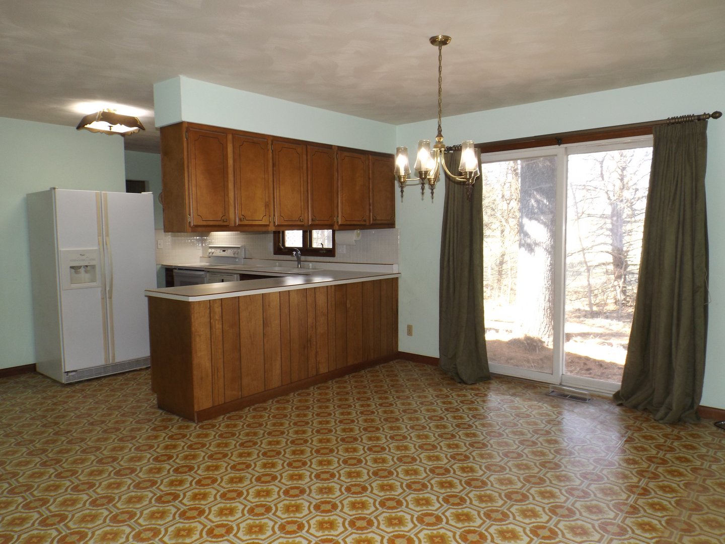 1804 Kelly Road Rock Falls, IL 61071 - Photo 2 of 26 a kitchen with stainless steel appliances granite countertop a refrigerator a sink and a stove
