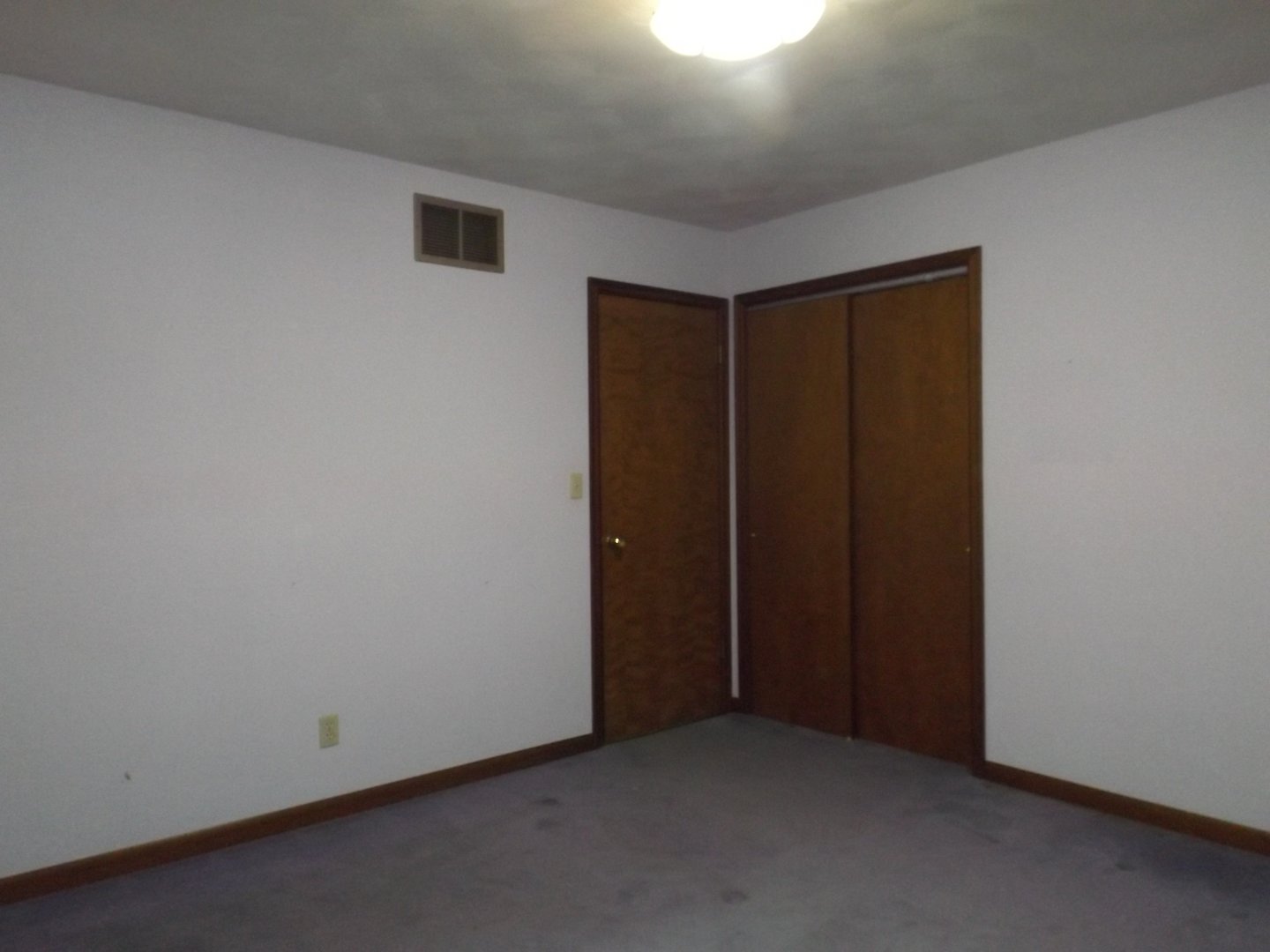 1804 Kelly Road Rock Falls, IL 61071 - Photo 10 of 26 a view of hallway