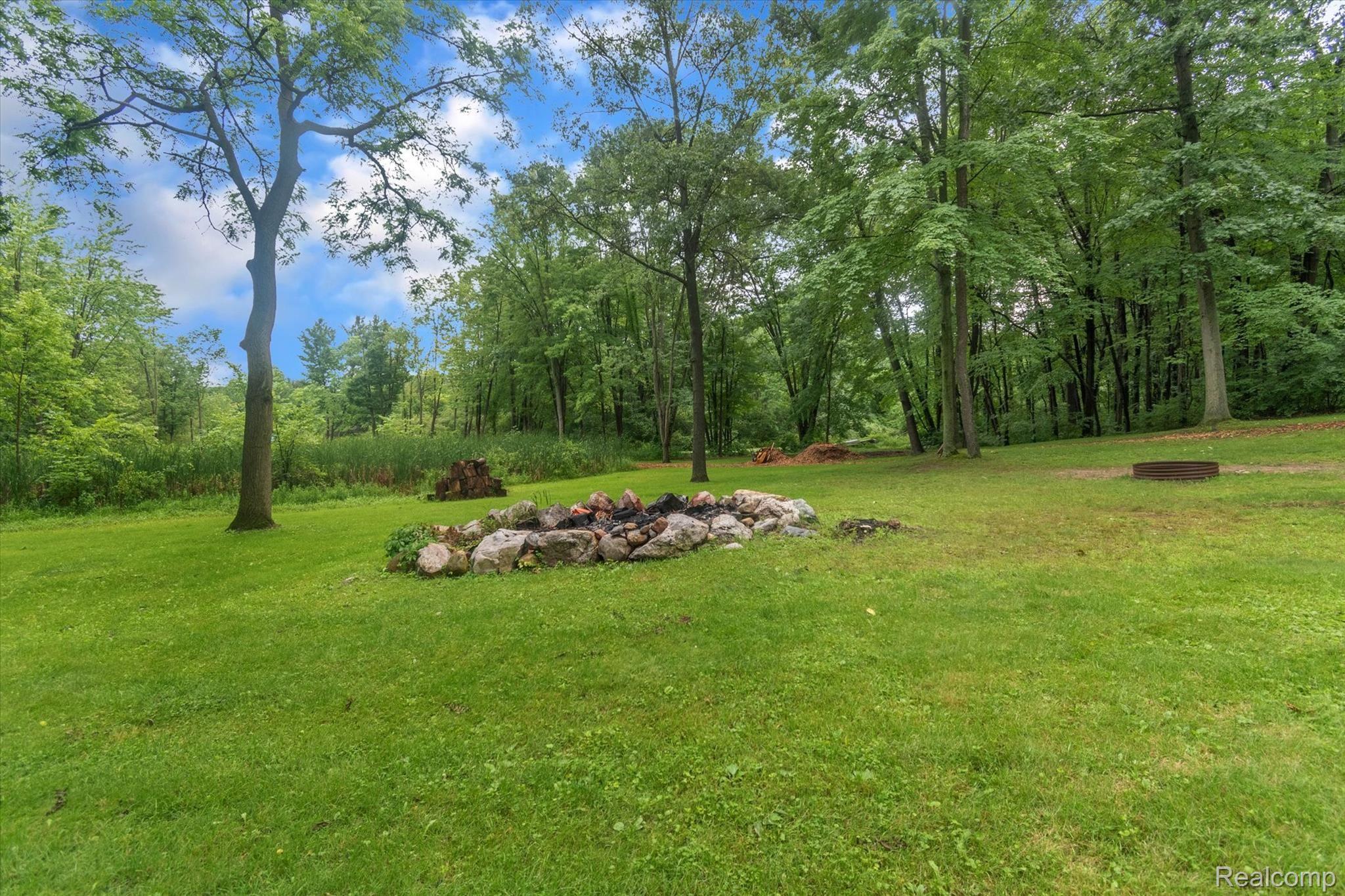 1930 East Coon Lake Road Howell, MI 48843 - Photo 30 of 51 37-1930-E-Coon-Lake-WindowStill-Real-Estate-Photography-37.jpg
