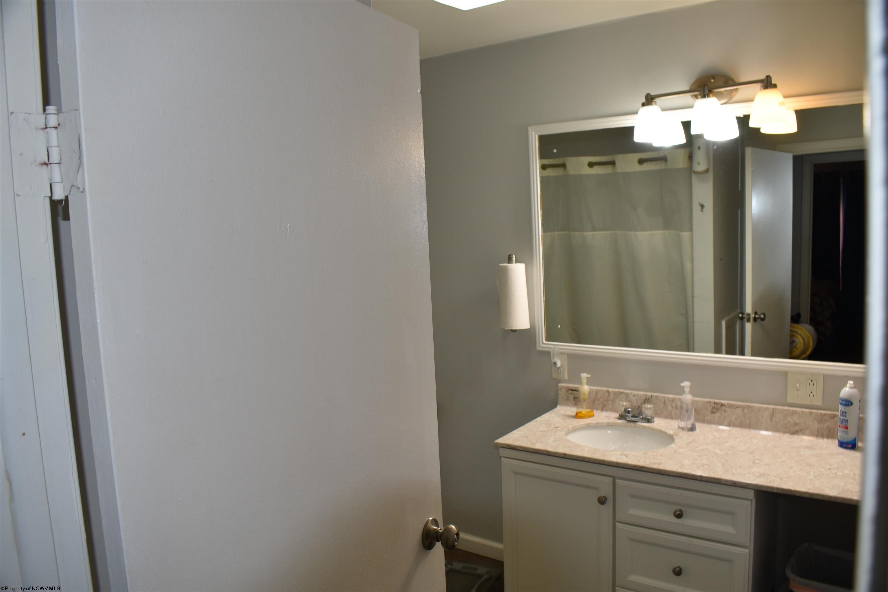 771 Fairmont Road Morgantown, WV 26501 - Photo 18 of 28 Gallery Image 18