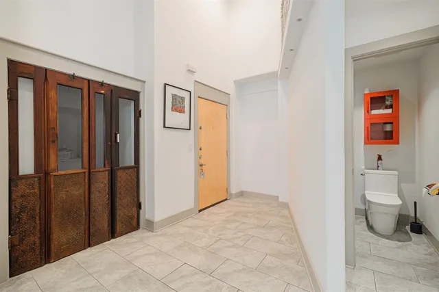 a bathroom with a toilet