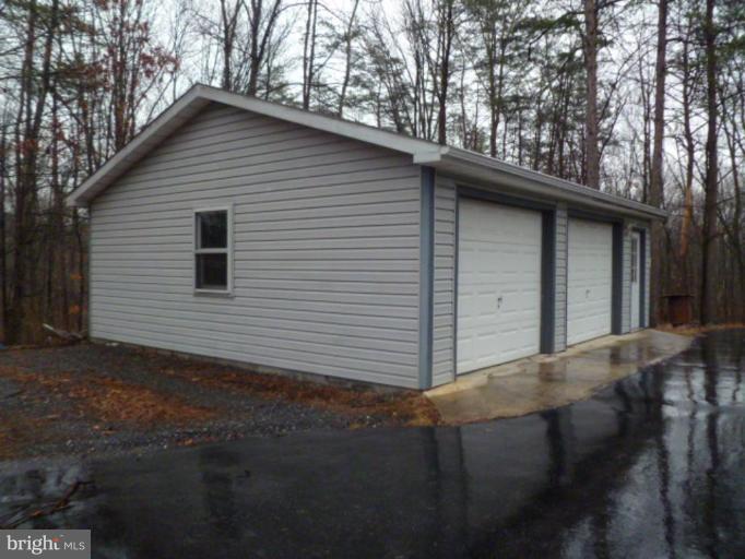 200 Clearview Road Hedgesville, WV 25427 - Photo 2 of 5 Garage 1