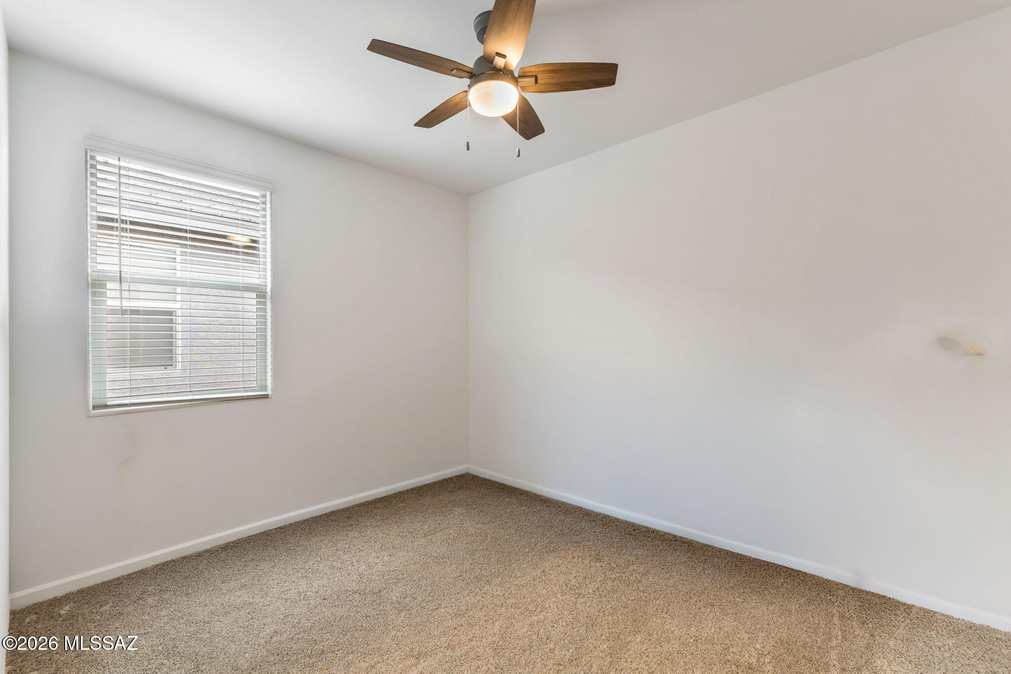 11014 South Rila Drive Vail, AZ 85641 - Photo 16 of 34 2nd bedroom