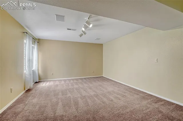 $400,000 | 5105 Saddleback Heights, Colorado Springs, CO 80923