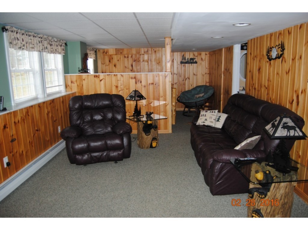 13 Redwood Road Salem, NH 03079 - Photo 2 of 6